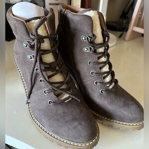 NWT Fall Lace Up Boots